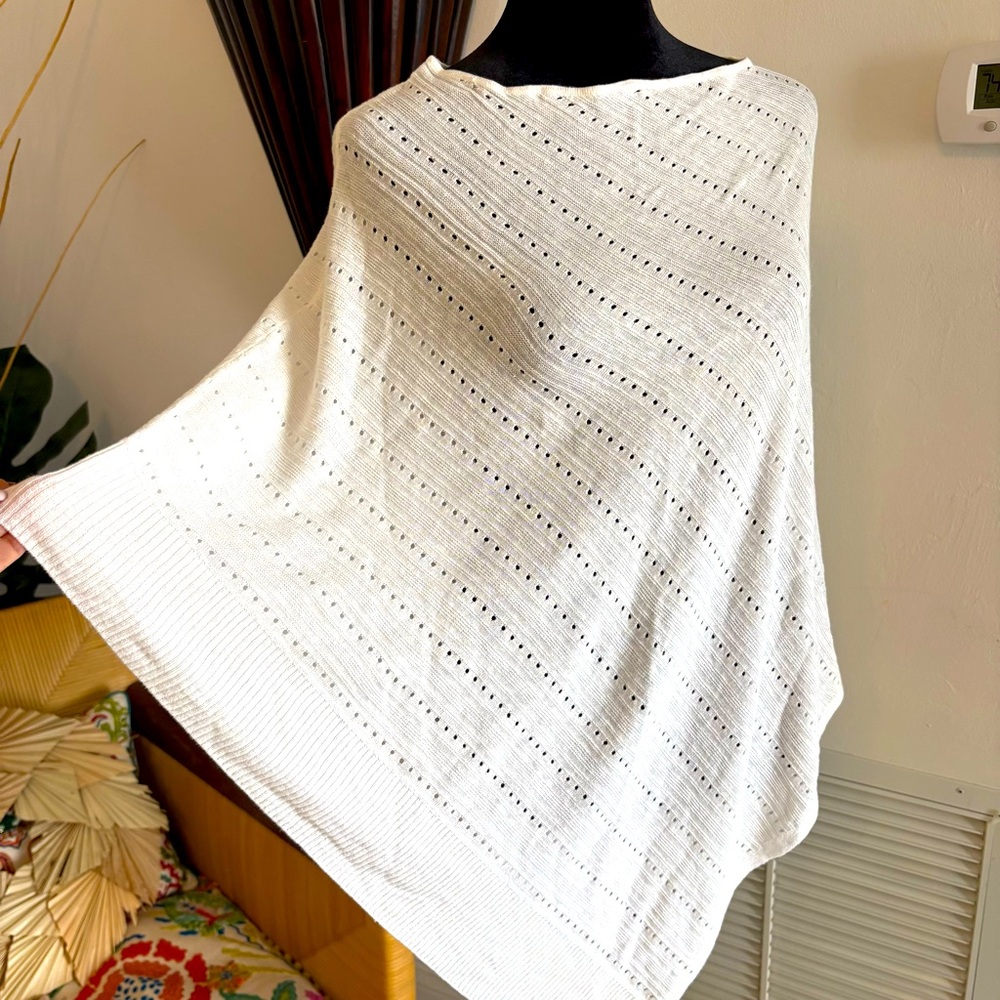 ARTISAN NY White Sweater Poncho! Lightweight Knit Cover Wrap!